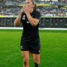 Nueva Zelanda sobrevive al susto inicial para abrir la Copa del Mundo en casa con victoria
