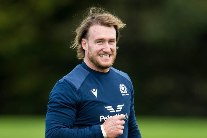 El centurión de Escocia rinde homenaje a Stuart Hogg